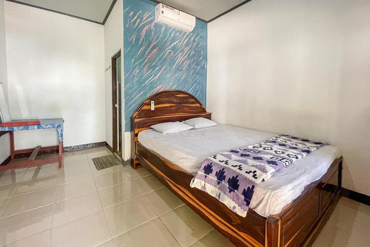 Ekas Beach Guesthouse Mitra Reddoorz 외부 사진