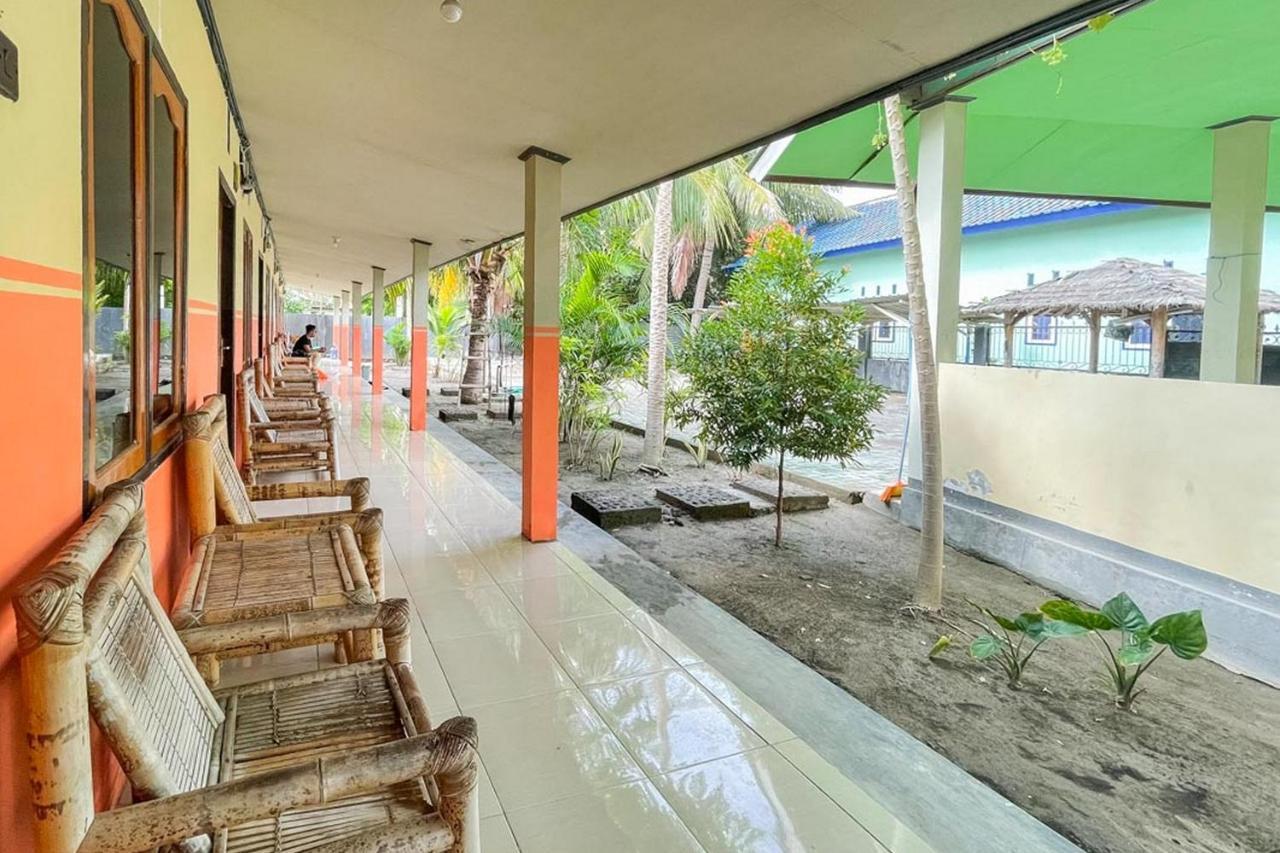 Ekas Beach Guesthouse Mitra Reddoorz 외부 사진