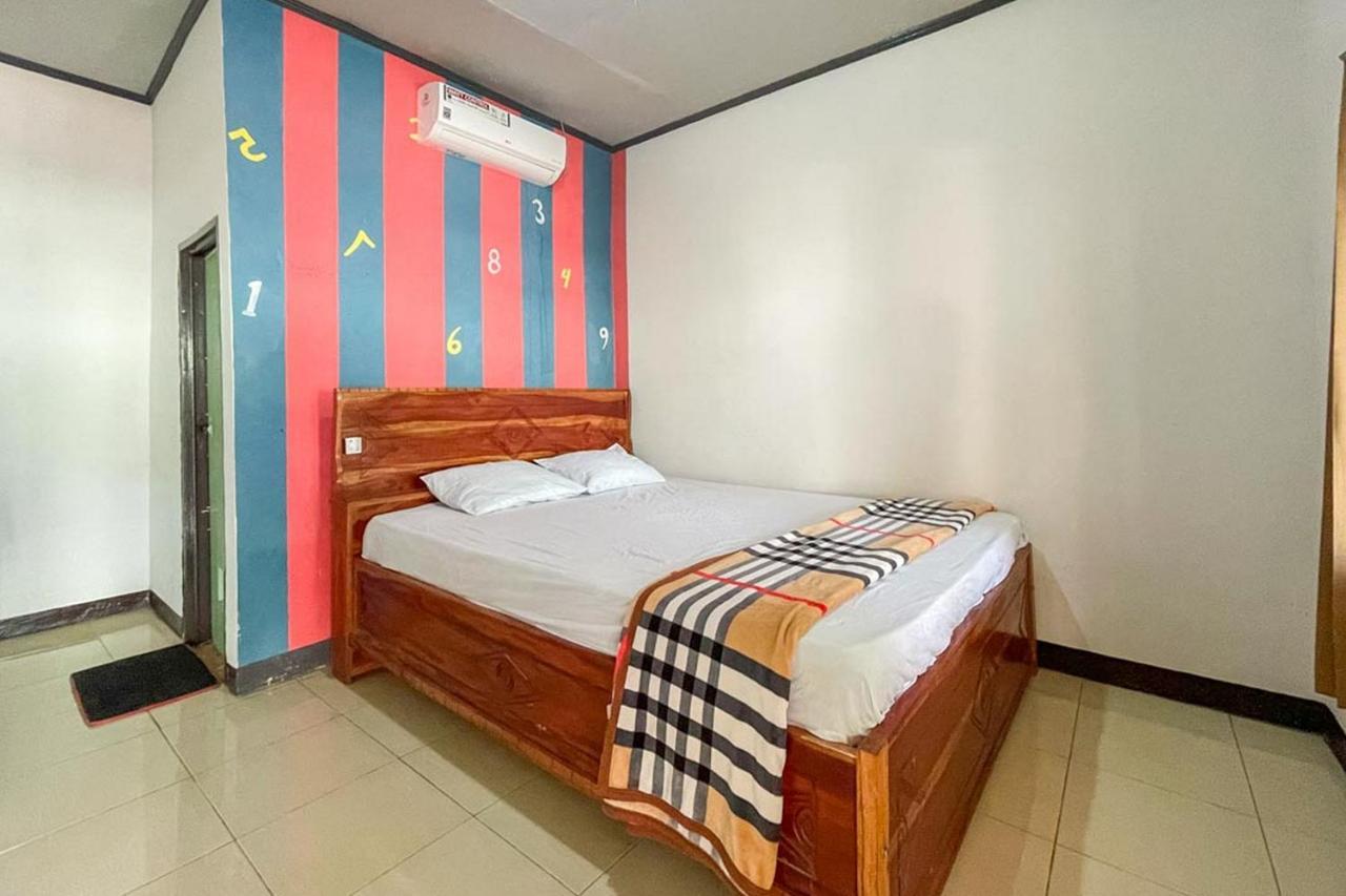 Ekas Beach Guesthouse Mitra Reddoorz 외부 사진